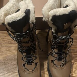 Ugg extreme shasta tall boots m9 w10